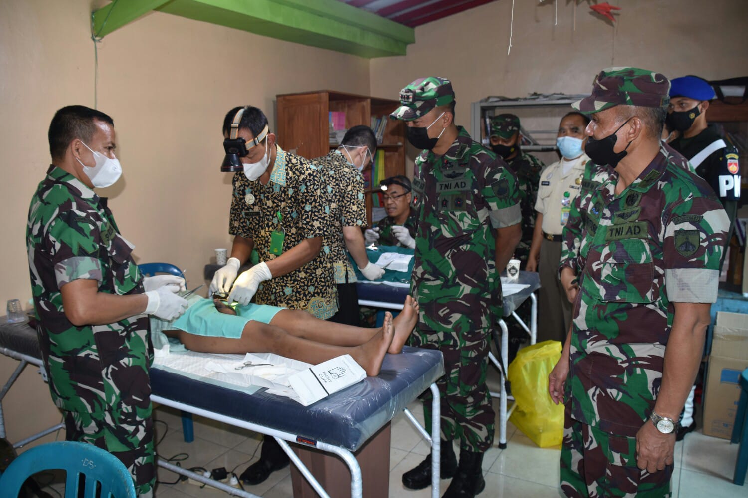 Danrem 073/Makutarama, Kolonel Arm Putranto Gatot Sri Handoyo S.Sos., M.M., Tinjau Baksos